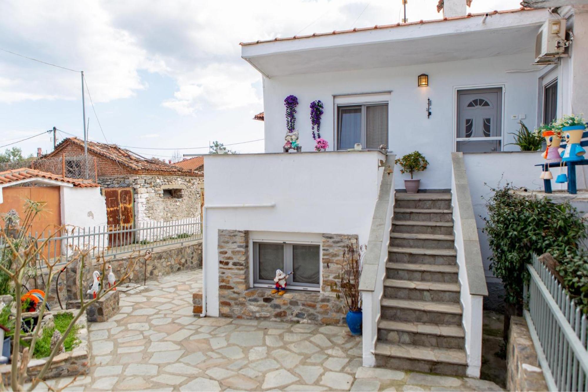 Vrasná Titika House 게스트하우스 외부 사진